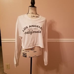 Long  sleeved crop tops